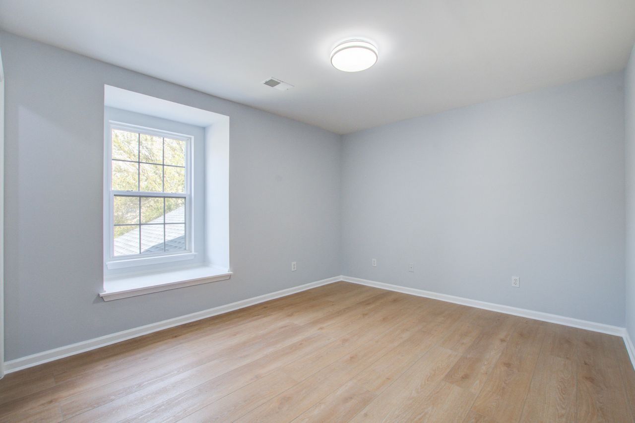 144 Graduate Lane Photo 44