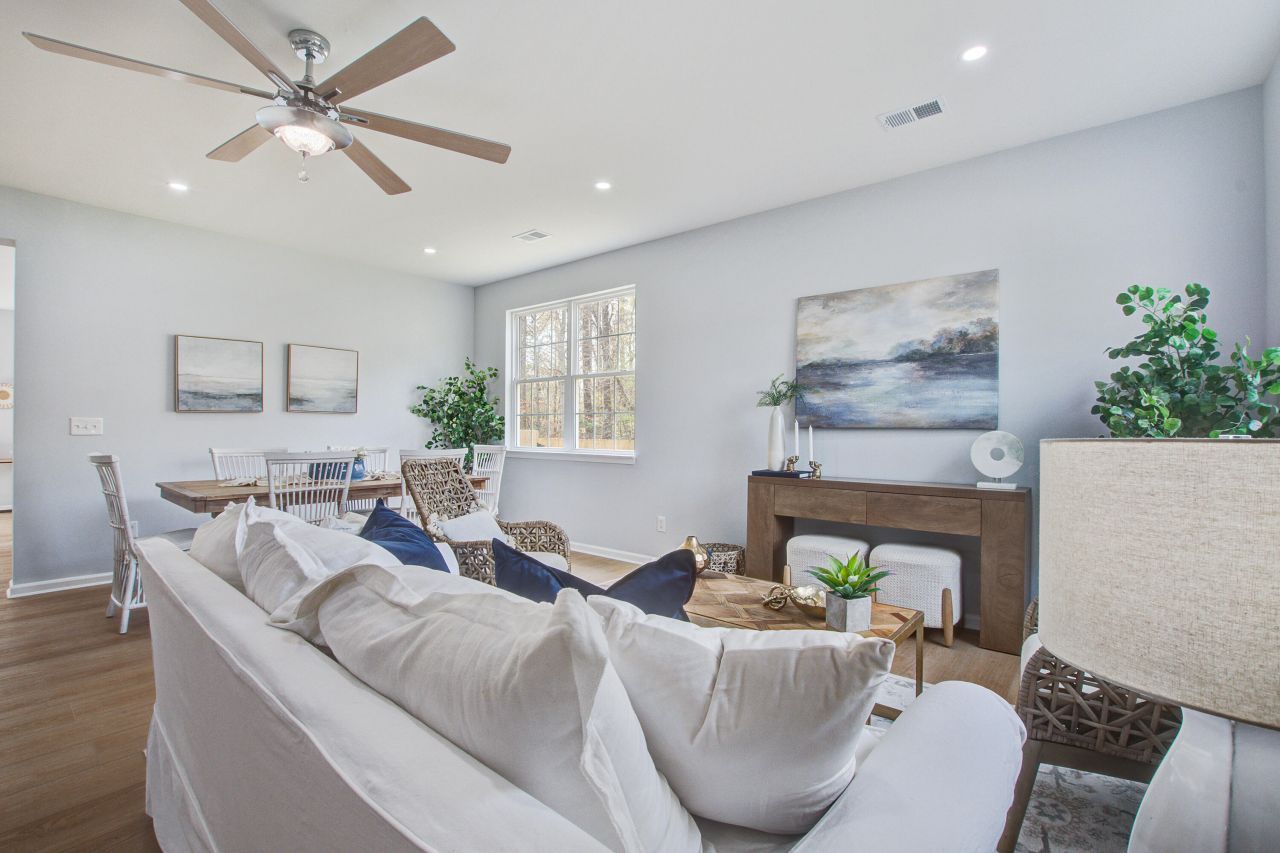 144 Graduate Lane Photo 8