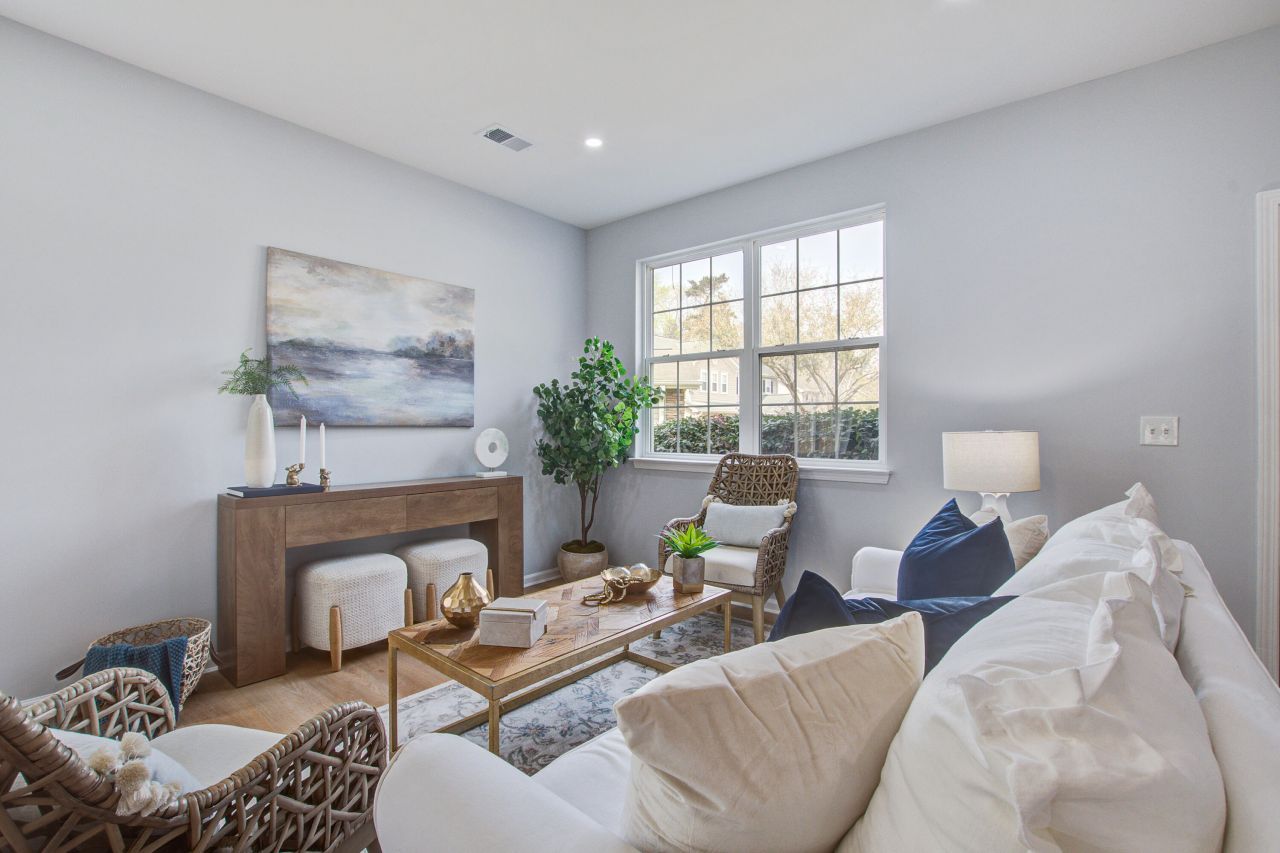 144 Graduate Lane Photo 9