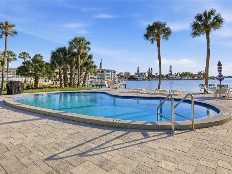1848 Shore Drive S, Unit 301, South Pasadena, FL 33707 Photo