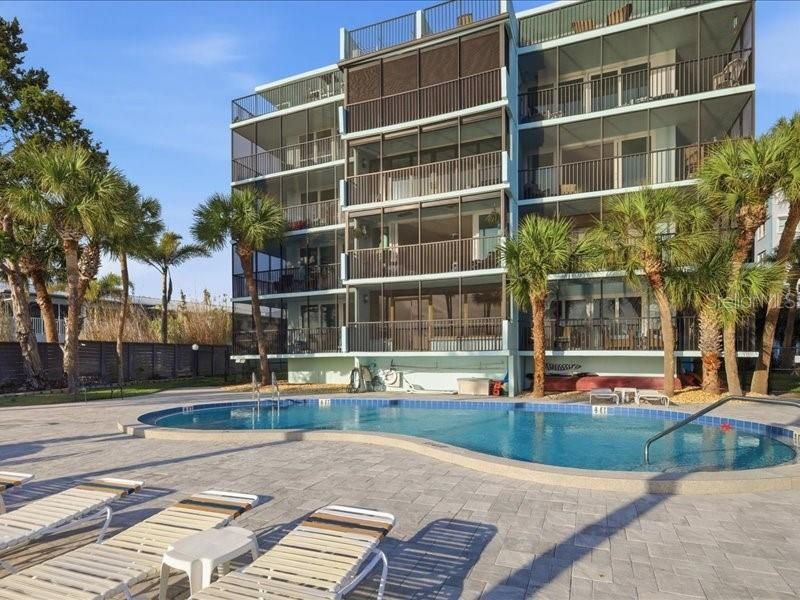 1848 Shore Drive S, Unit 301, South Pasadena, FL 33707 Photo