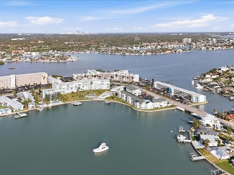 1848 Shore Drive S, Unit 301, South Pasadena, FL 33707 Photo