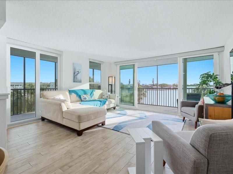 1848 Shore Drive S, Unit 301, South Pasadena, FL 33707 Photo