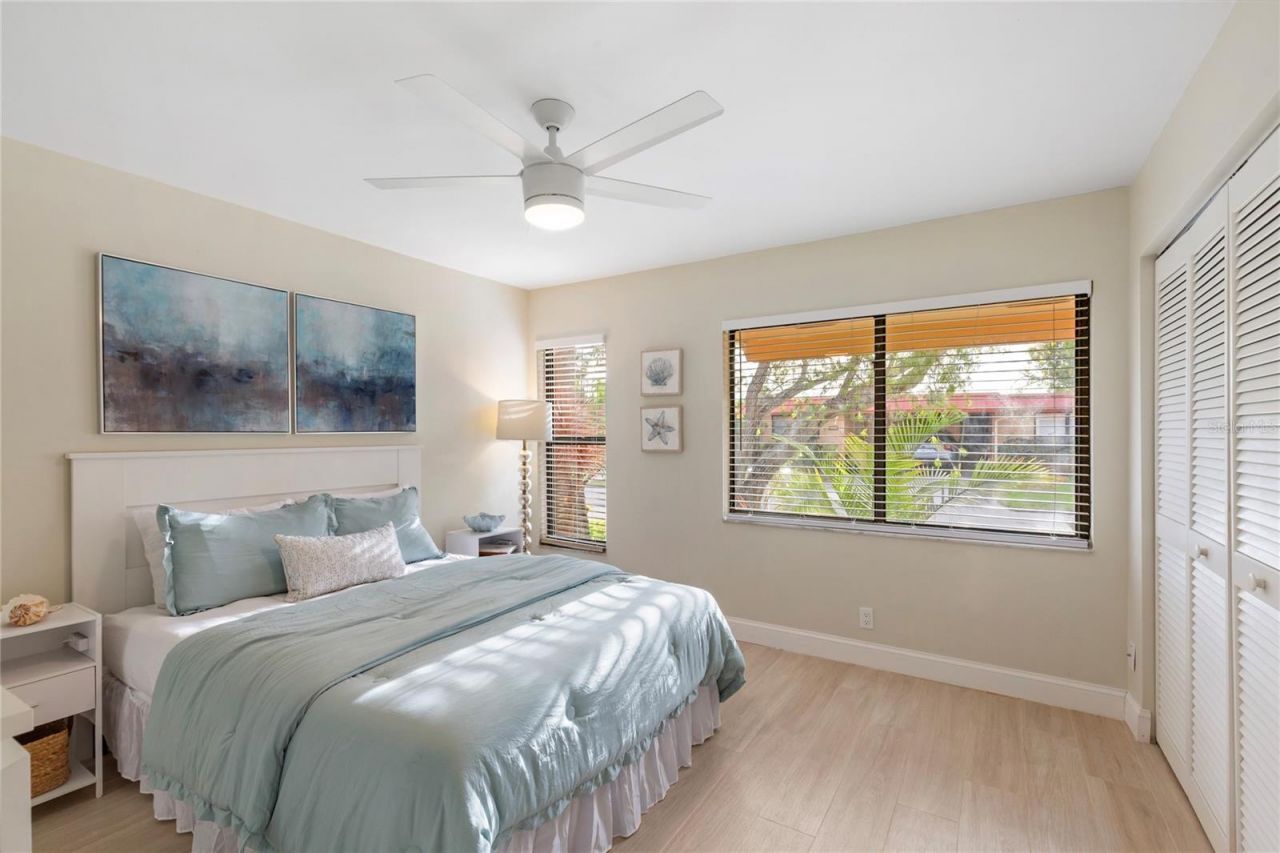 3887 Catalina Drive, Bradenton, FL 34210 Photo