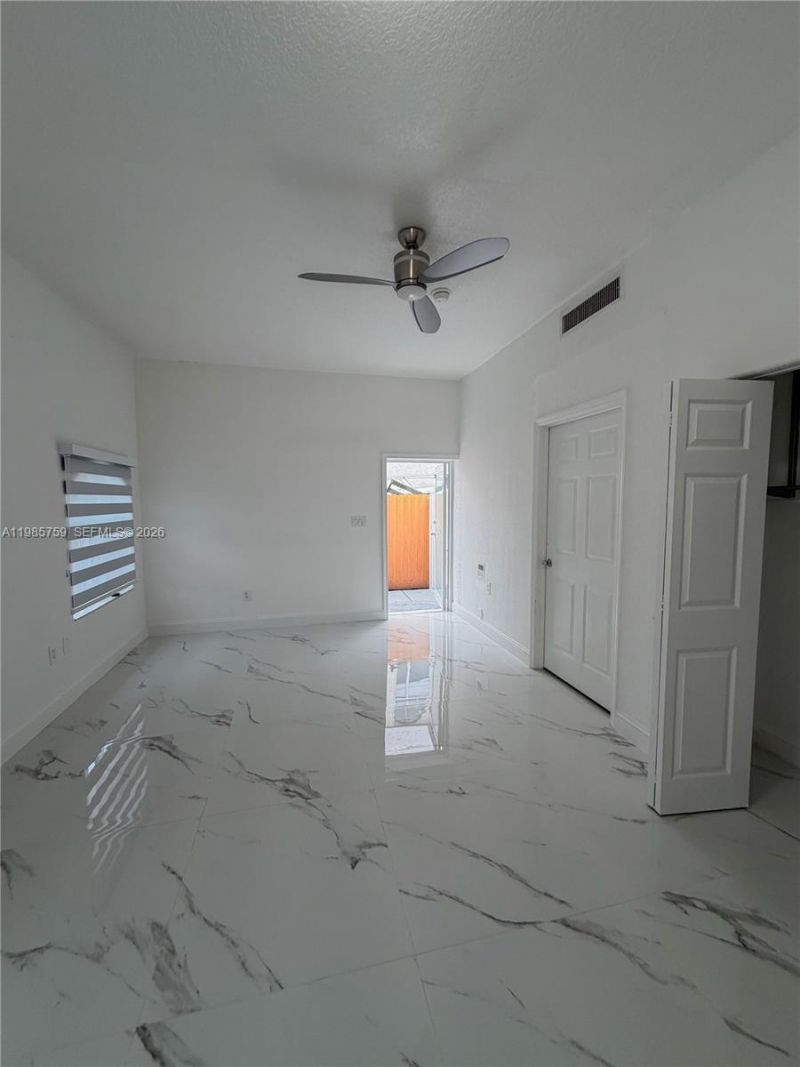 16242 SW 42nd Ter, Miami, FL 33185 Photo