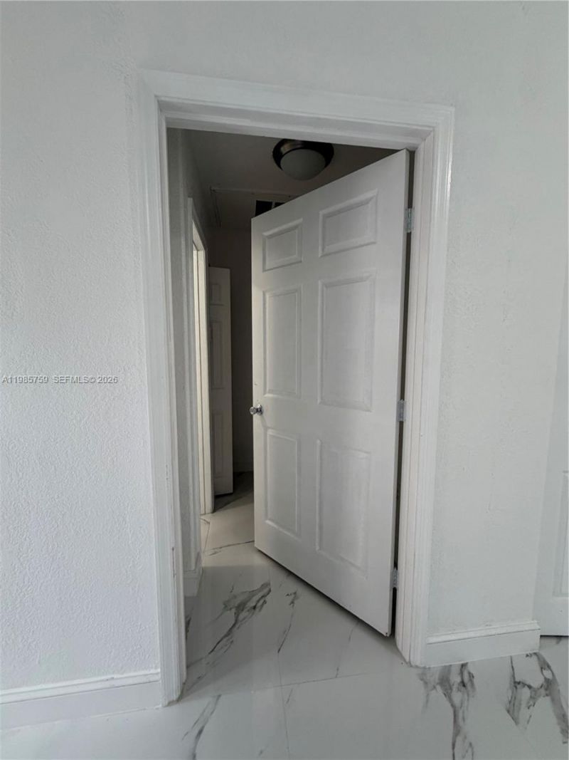 16242 SW 42nd Ter, Miami, FL 33185 Photo