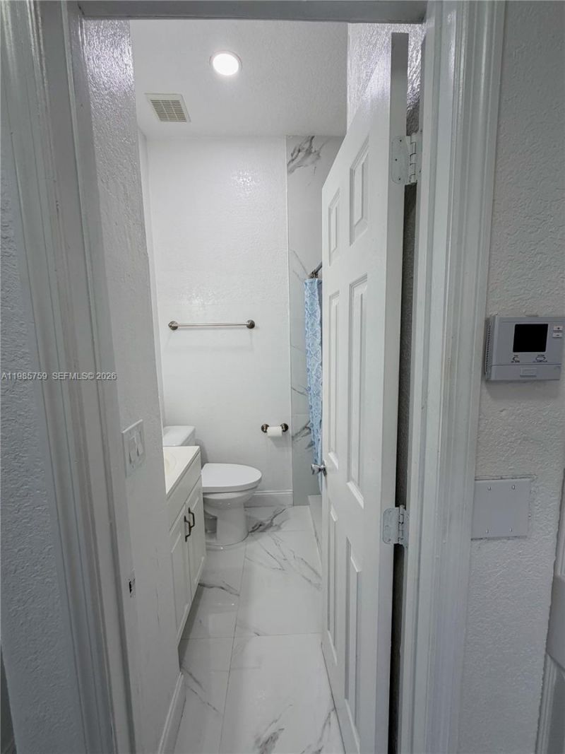 16242 SW 42nd Ter, Miami, FL 33185 Photo