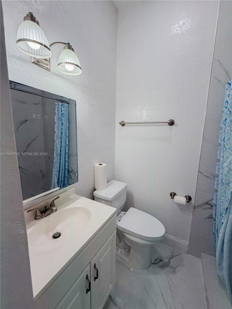 16242 SW 42nd Ter, Miami, FL 33185 Photo