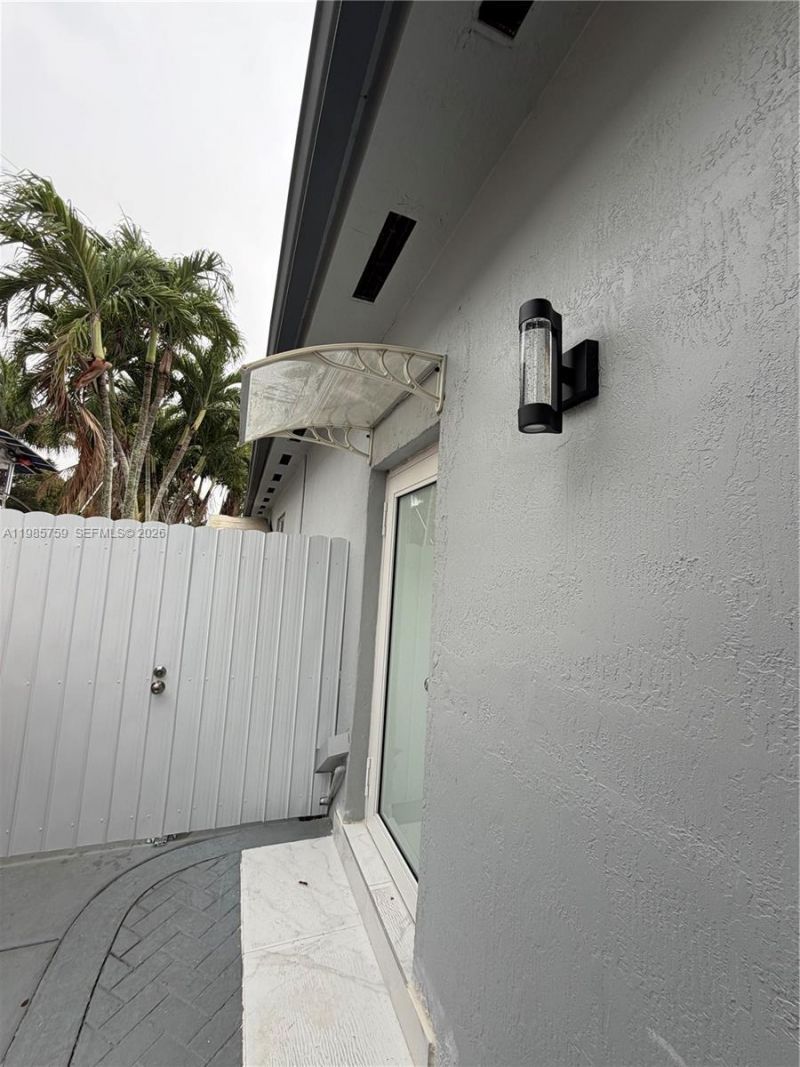 16242 SW 42nd Ter, Miami, FL 33185 Photo