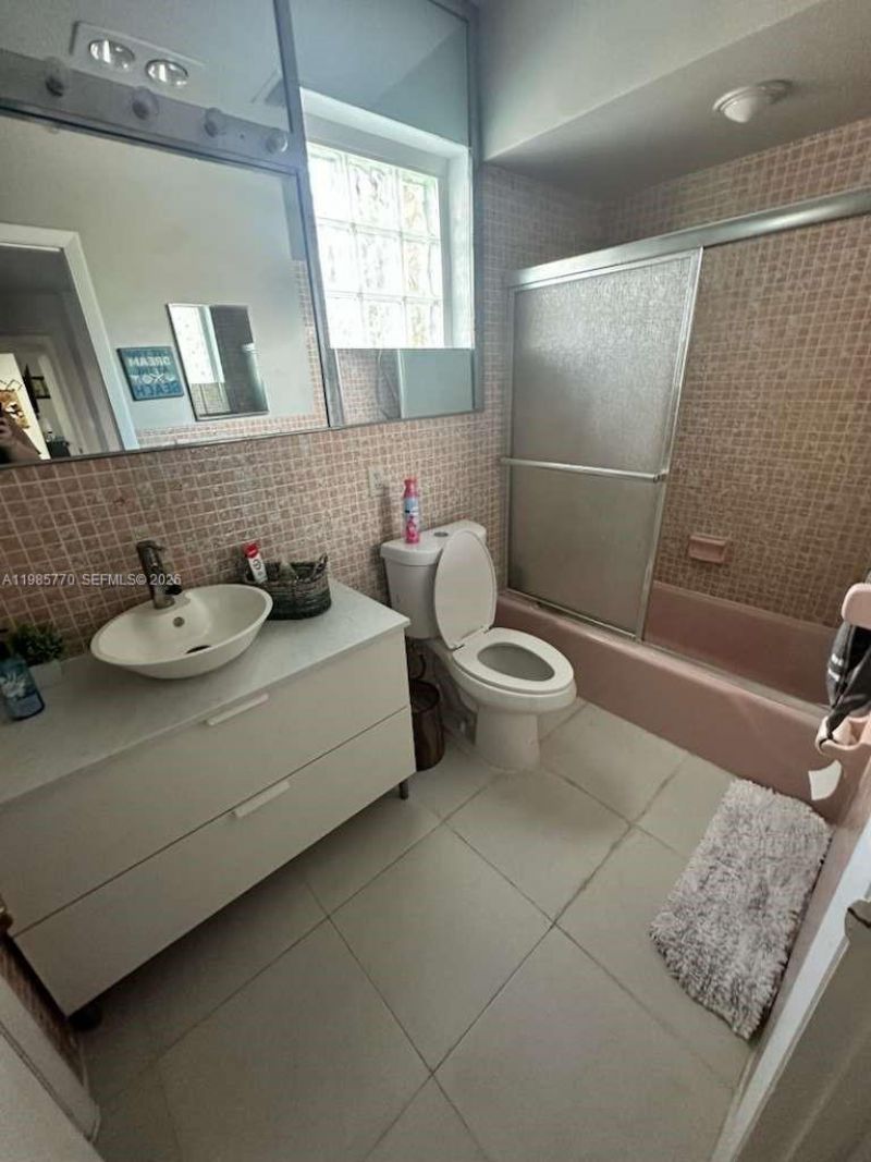 2827 Mckinley St , Hollywood, FL 33020 Photo