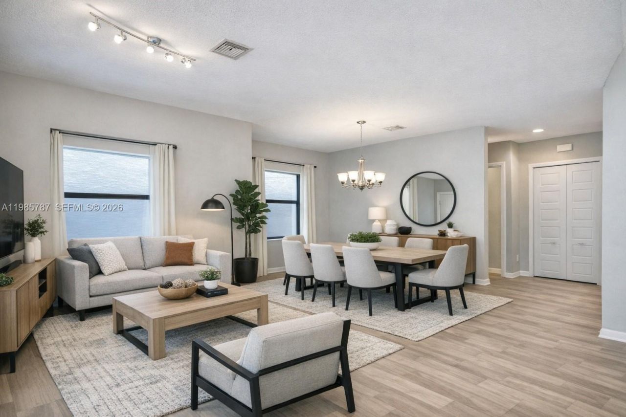 760 NE 193rd Ter , Miami, FL 33179 Photo