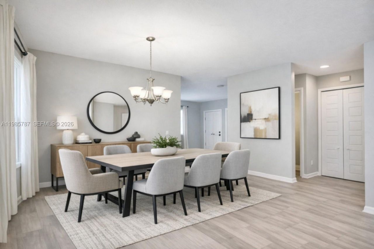 760 NE 193rd Ter , Miami, FL 33179 Photo