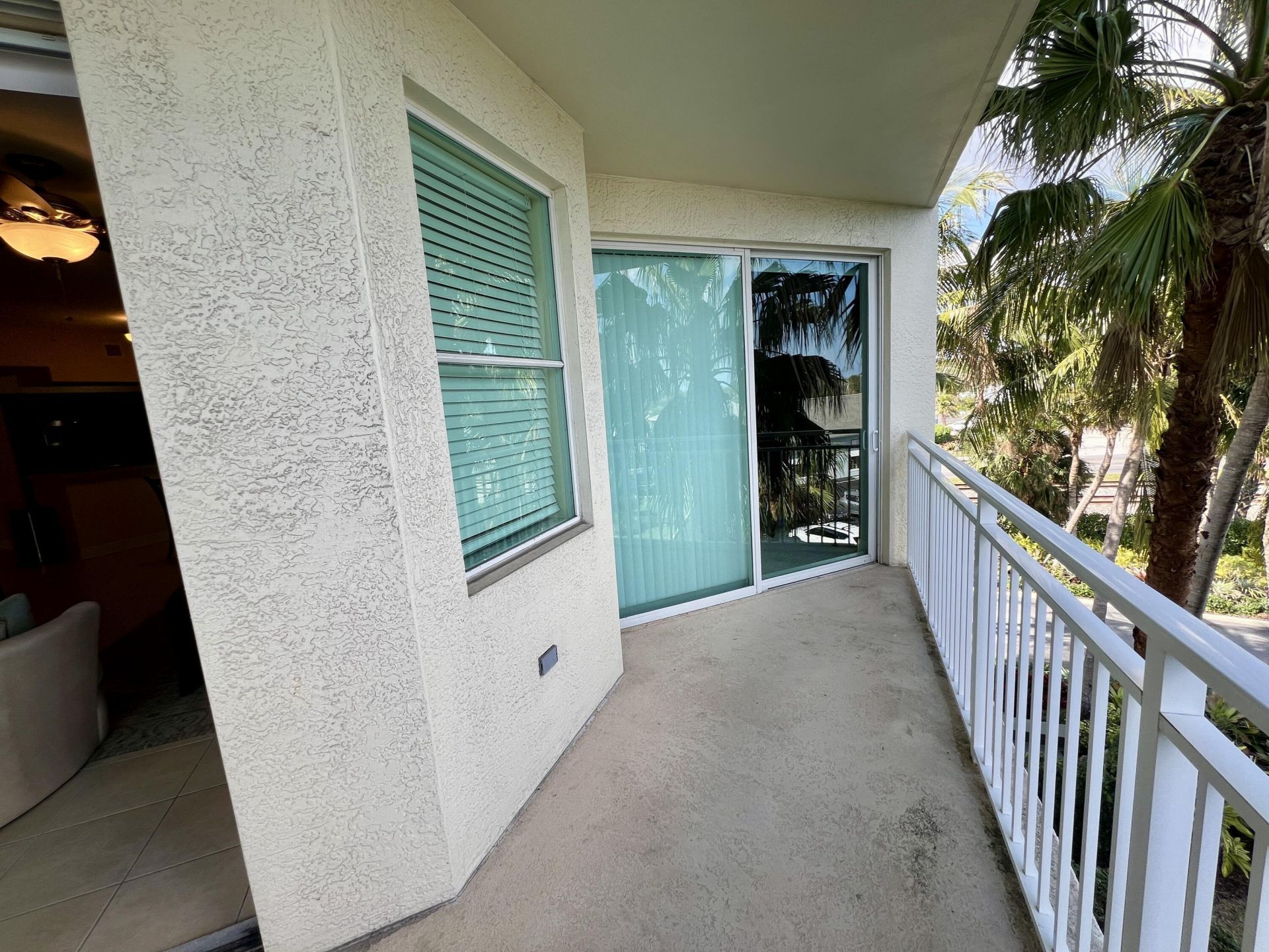 975 NW Flagler Avenue, Stuart, FL 34994 Photo