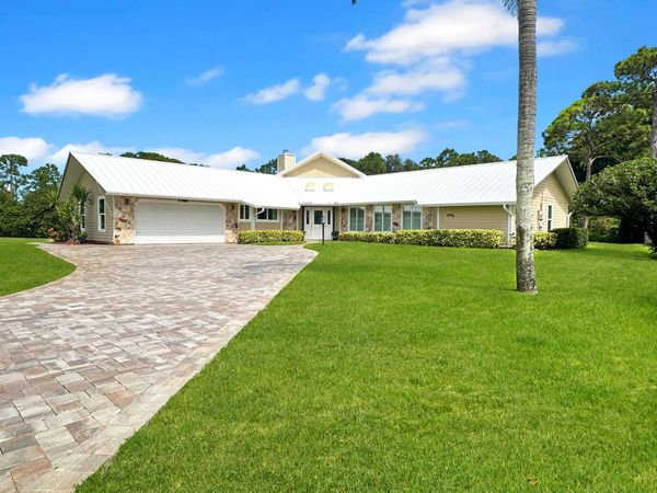 4100 Smokey Pines Court, Fort Pierce, FL 34951