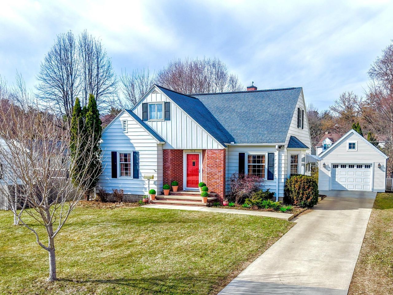 713 11th St SW Rochester, MN 55902