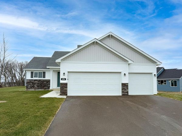 1321 Woods Road NE, Isanti, MN 55040