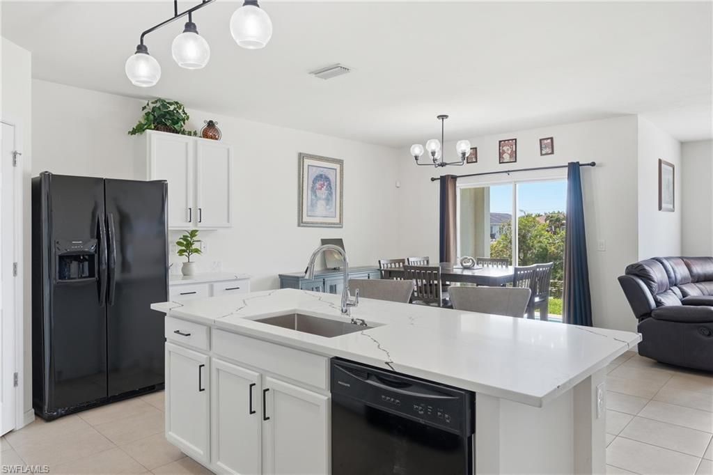 2006 SW 15th Ave, Cape Coral, FL 33991 Photo