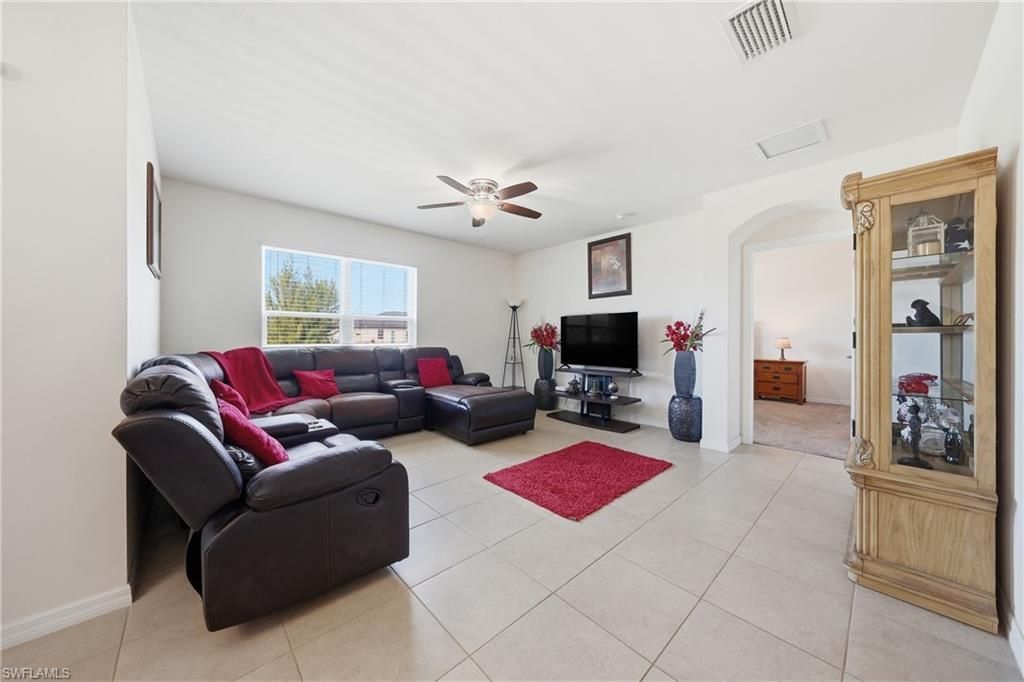 2006 SW 15th Ave, Cape Coral, FL 33991 Photo