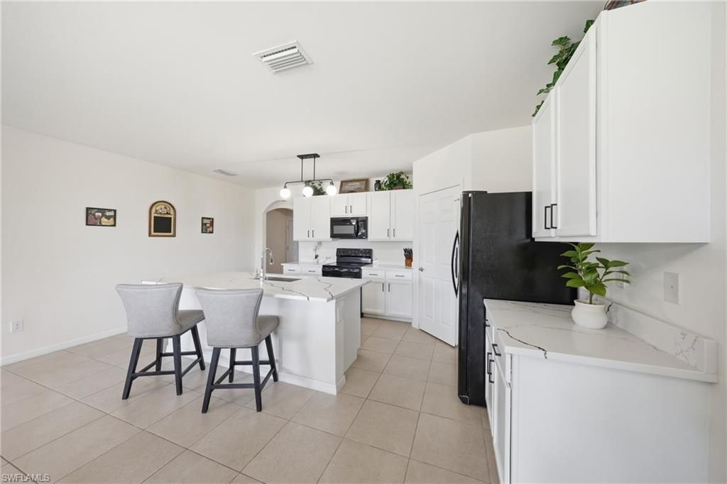 2006 SW 15th Ave, Cape Coral, FL 33991 Photo