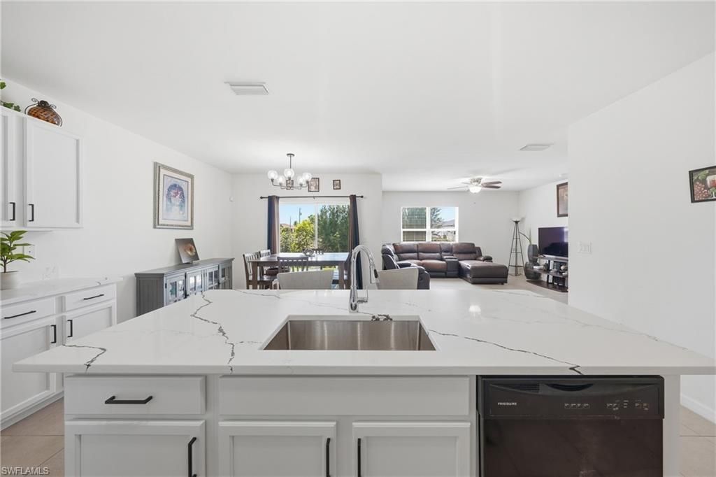 2006 SW 15th Ave, Cape Coral, FL 33991 Photo