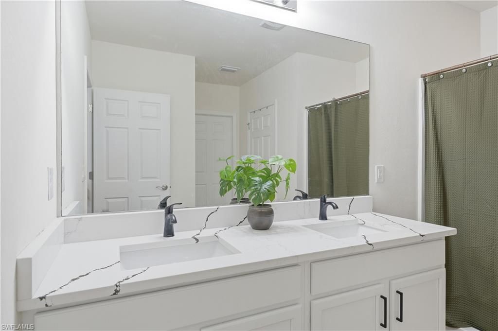 2006 SW 15th Ave, Cape Coral, FL 33991 Photo