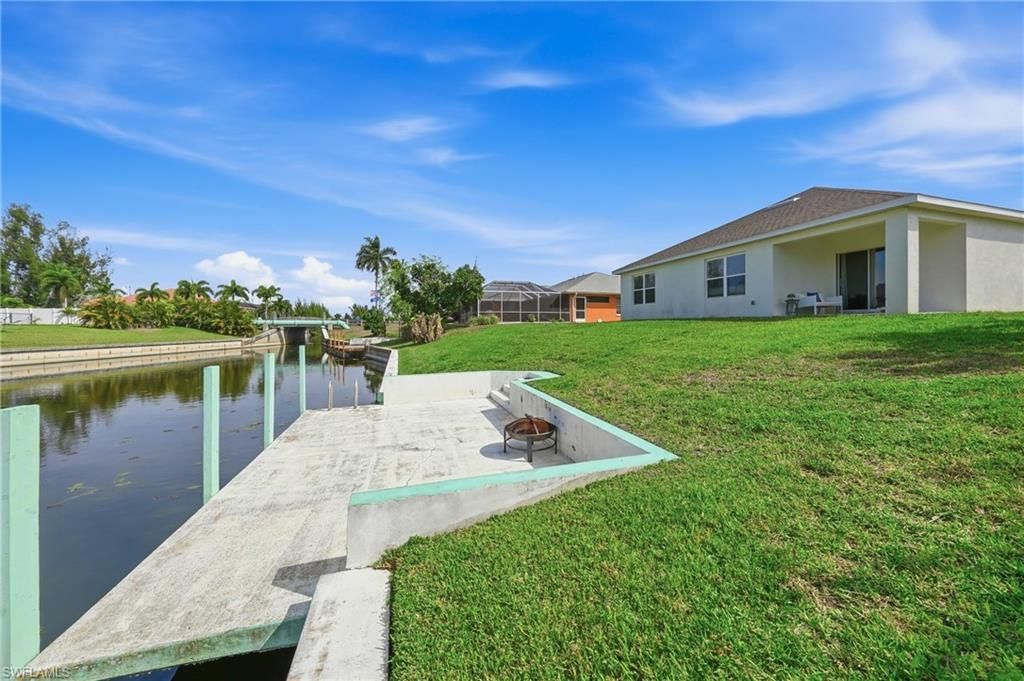 2006 SW 15th Ave, Cape Coral, FL 33991 Photo