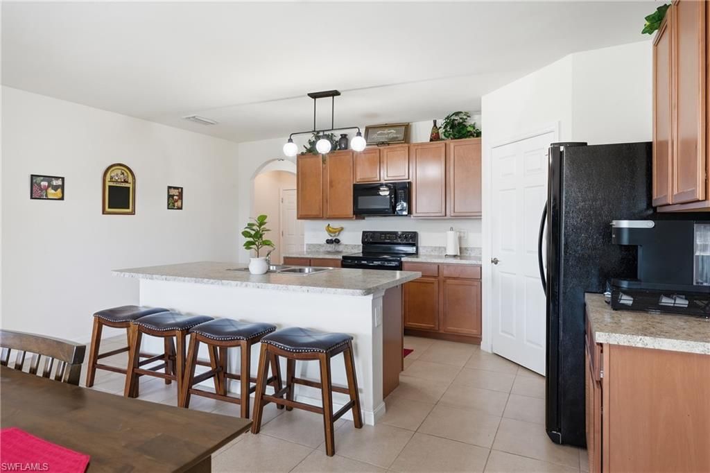 2006 SW 15th Ave, Cape Coral, FL 33991 Photo