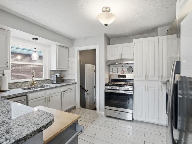 6408 Girard Avenue, Cincinnati, OH 45213 Photo 14