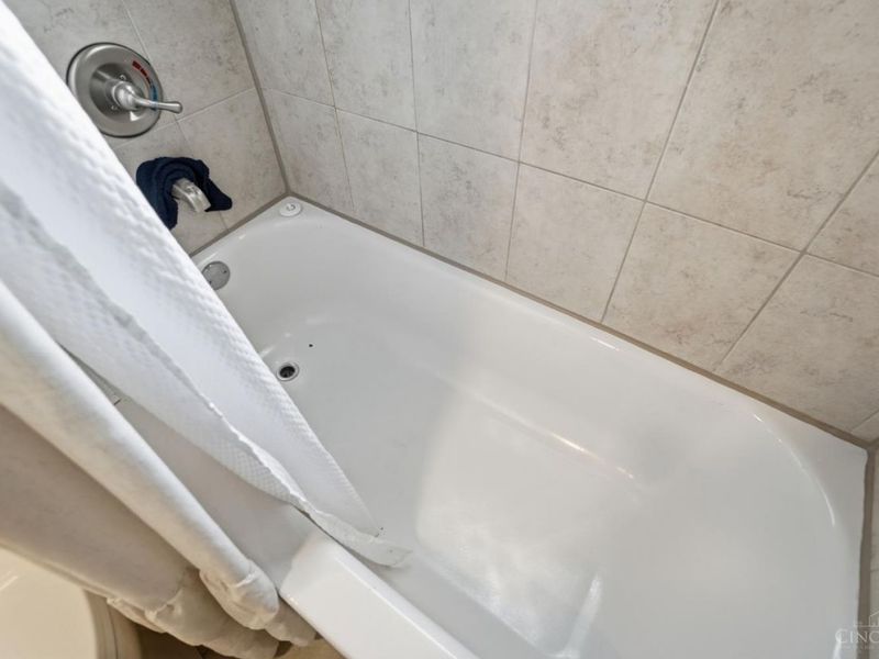 6408 Girard Avenue, Cincinnati, OH 45213 Photo 33