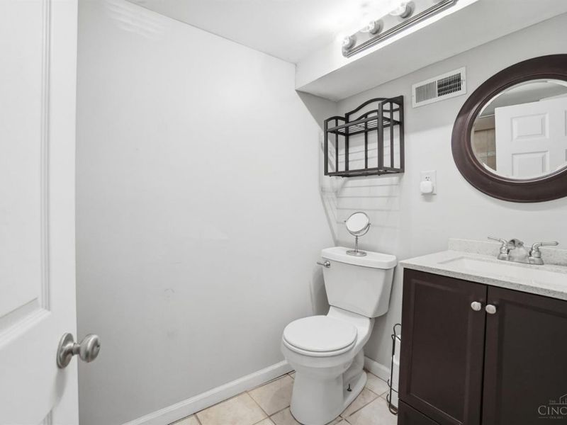 6408 Girard Avenue, Cincinnati, OH 45213 Photo 41