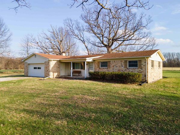 10080 E 500 S, Upland, IN 46989
