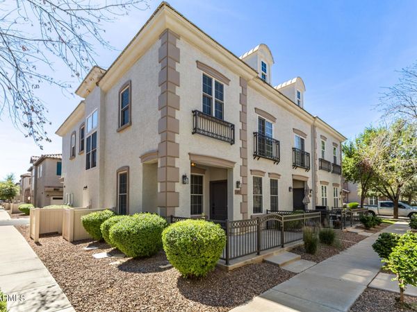 4750 E THUNDERHEART Trail, Unit 101, Gilbert, AZ 85297