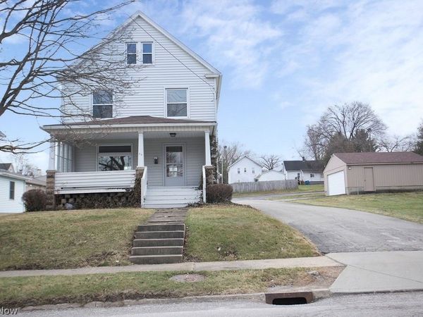 24 Sexton Street , Struthers, OH 44471