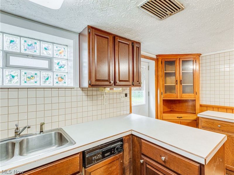 2740 Chelsea Drive , Akron, OH 44312 Photo 7