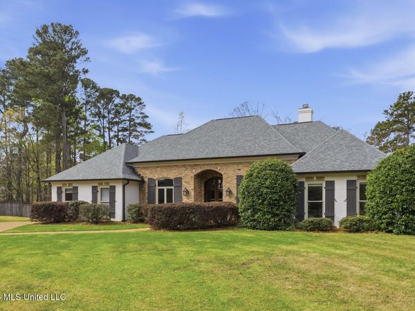 412 Ashbourn Court, Madison, MS 39110