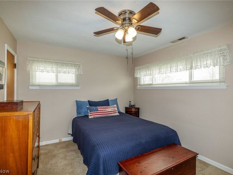 9913 Manorford Drive, Parma Heights, OH 44130 Photo 18