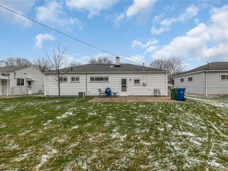 9913 Manorford Drive, Parma Heights, OH 44130 Photo 24