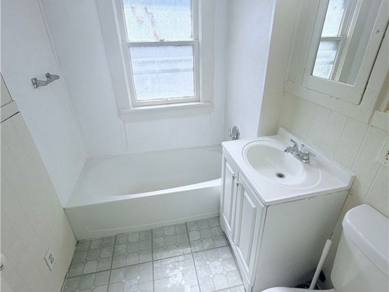 3395 W 100th Street, Unit UP, Cleveland, OH 44111 Photo 9