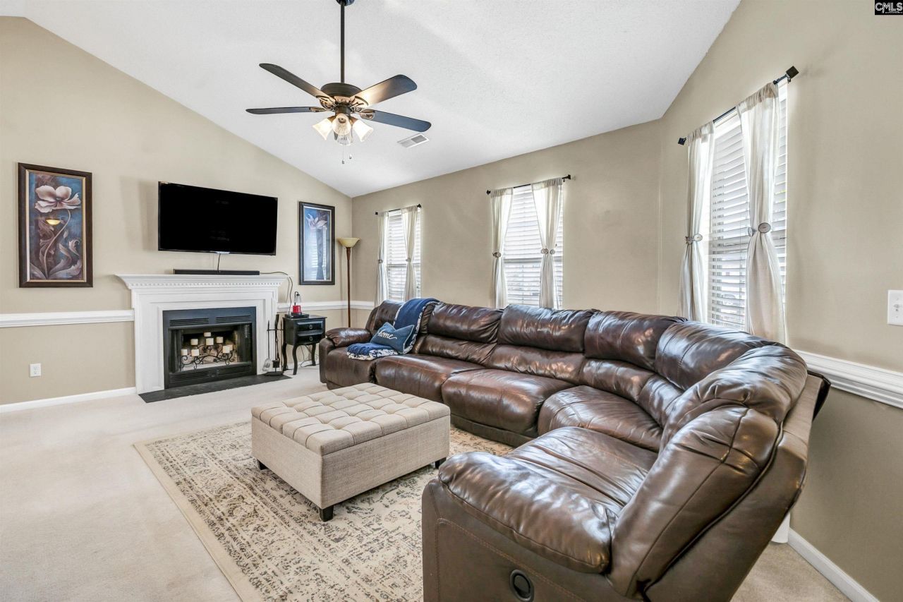 48 Smokewood Drive  Photo 11