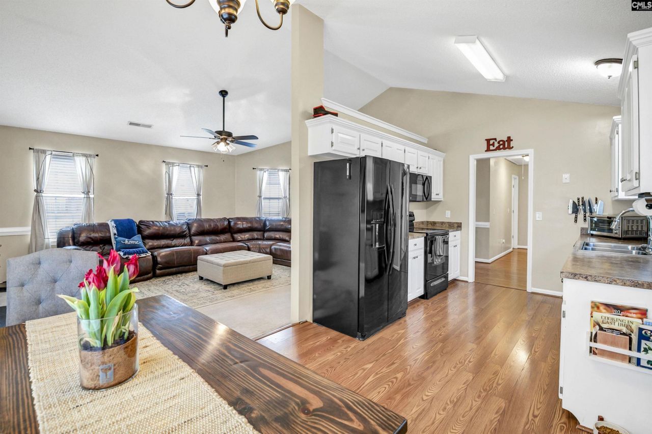 48 Smokewood Drive  Photo 18