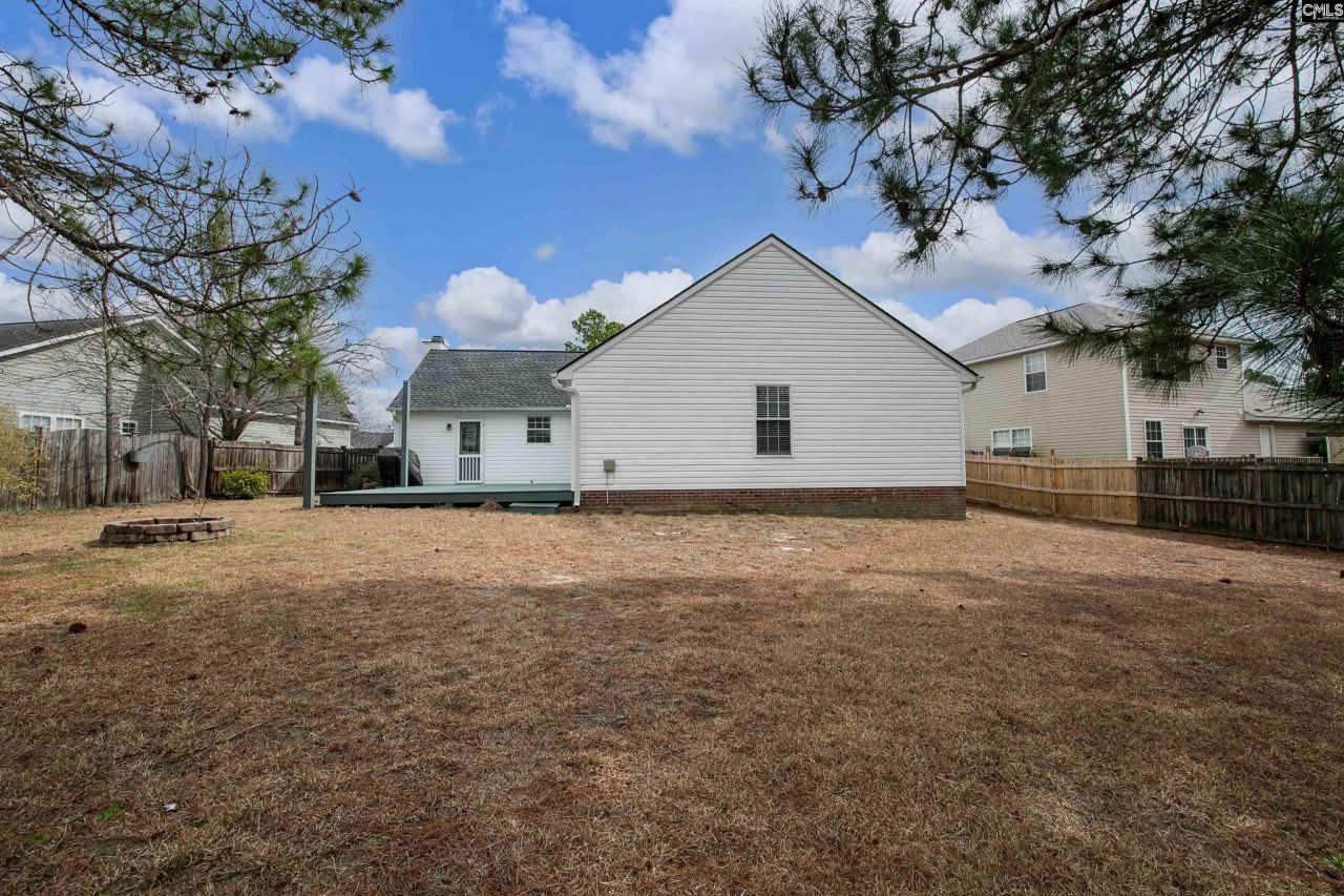 48 Smokewood Drive  Photo 6