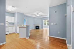 60 Fenwick Hall Allee Alley photo 4