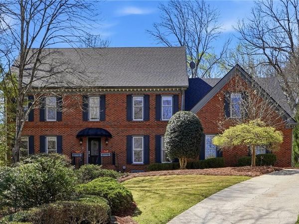 7300 Chattahoochee Bluff Drive, Atlanta, GA 30350