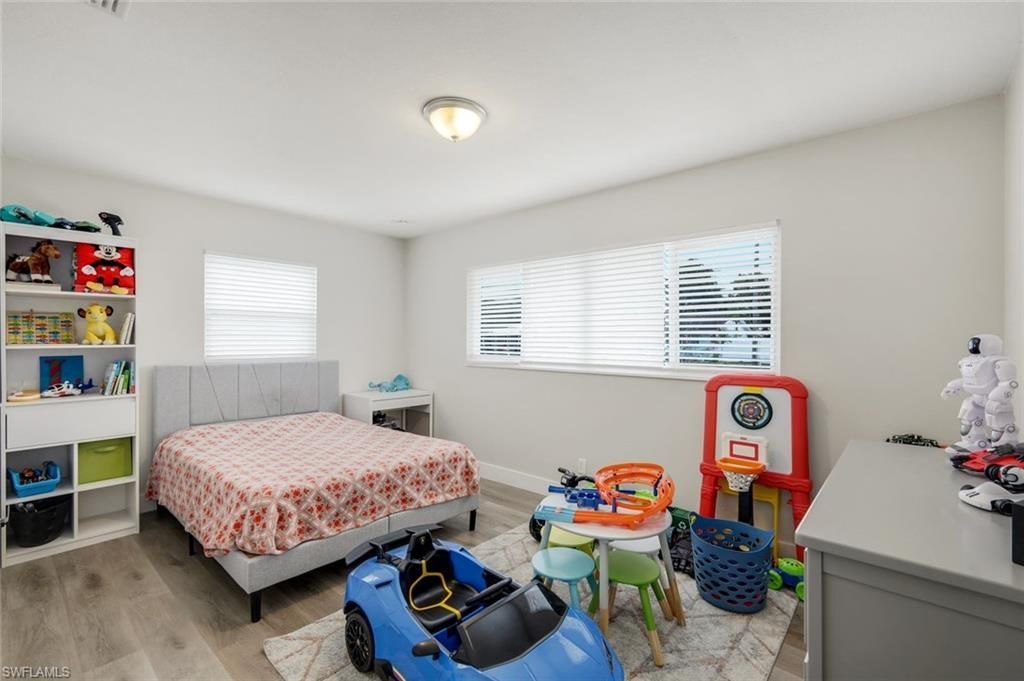 942 Narcissus St , North Fort Myers, FL 33903 Photo