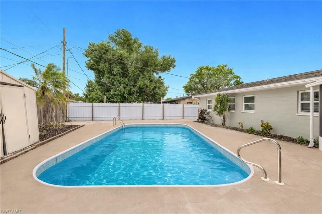 942 Narcissus St , North Fort Myers, FL 33903 Photo