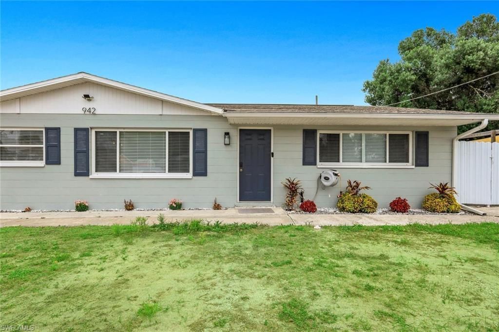 942 Narcissus St , North Fort Myers, FL 33903 Photo