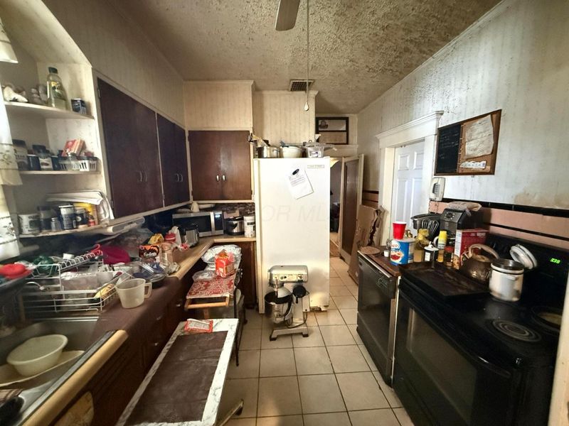 2827 E 6th Avenue , Columbus, OH 43219 Photo 6