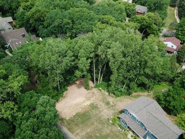 2113 Oakridge Street, Saint Paul, MN 55119