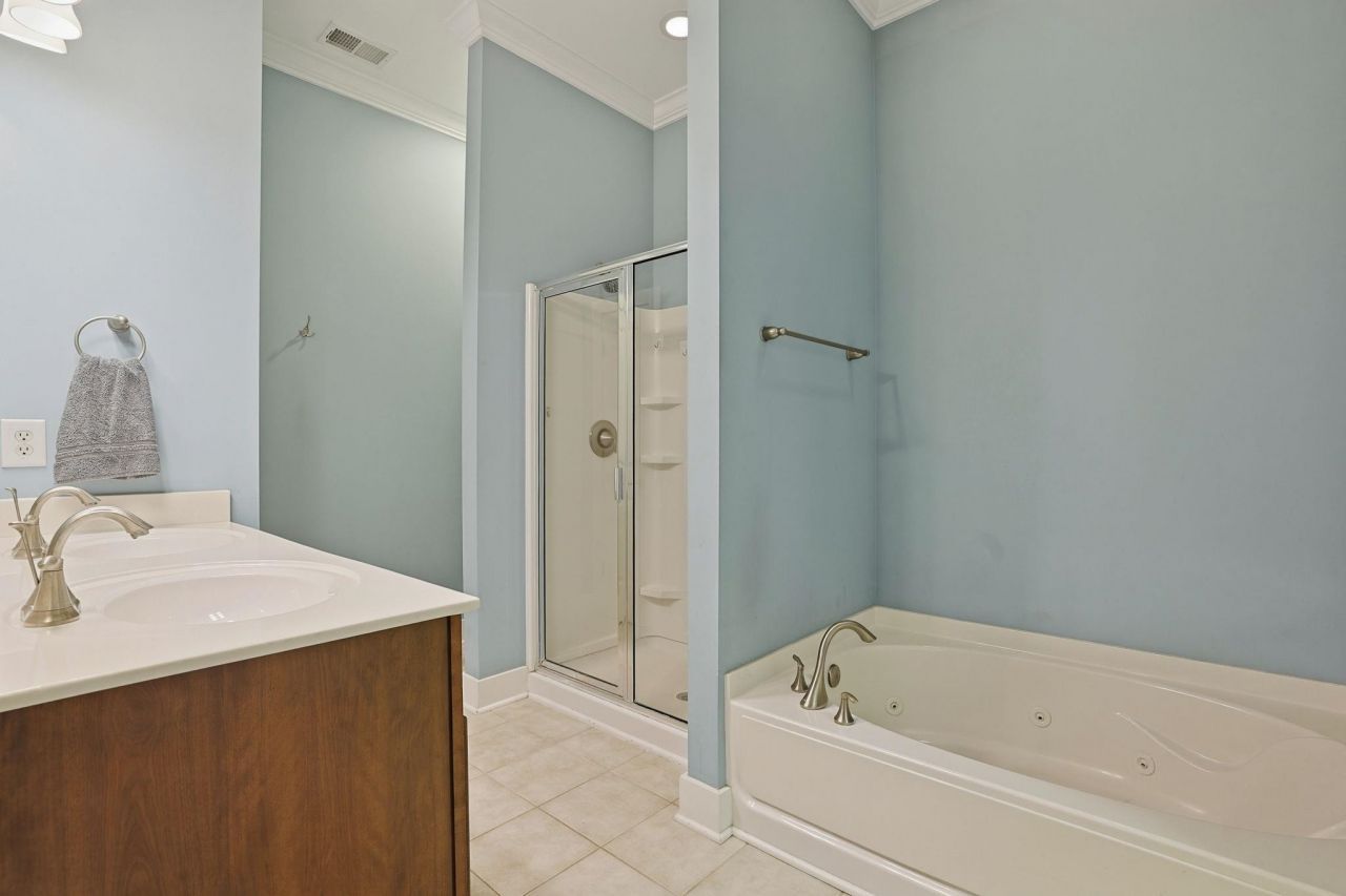 1516 Waverly Ave.  Photo 16