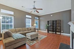 1516 Waverly Ave.  photo 4